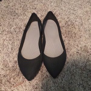 Crocs pointed waterproof flats